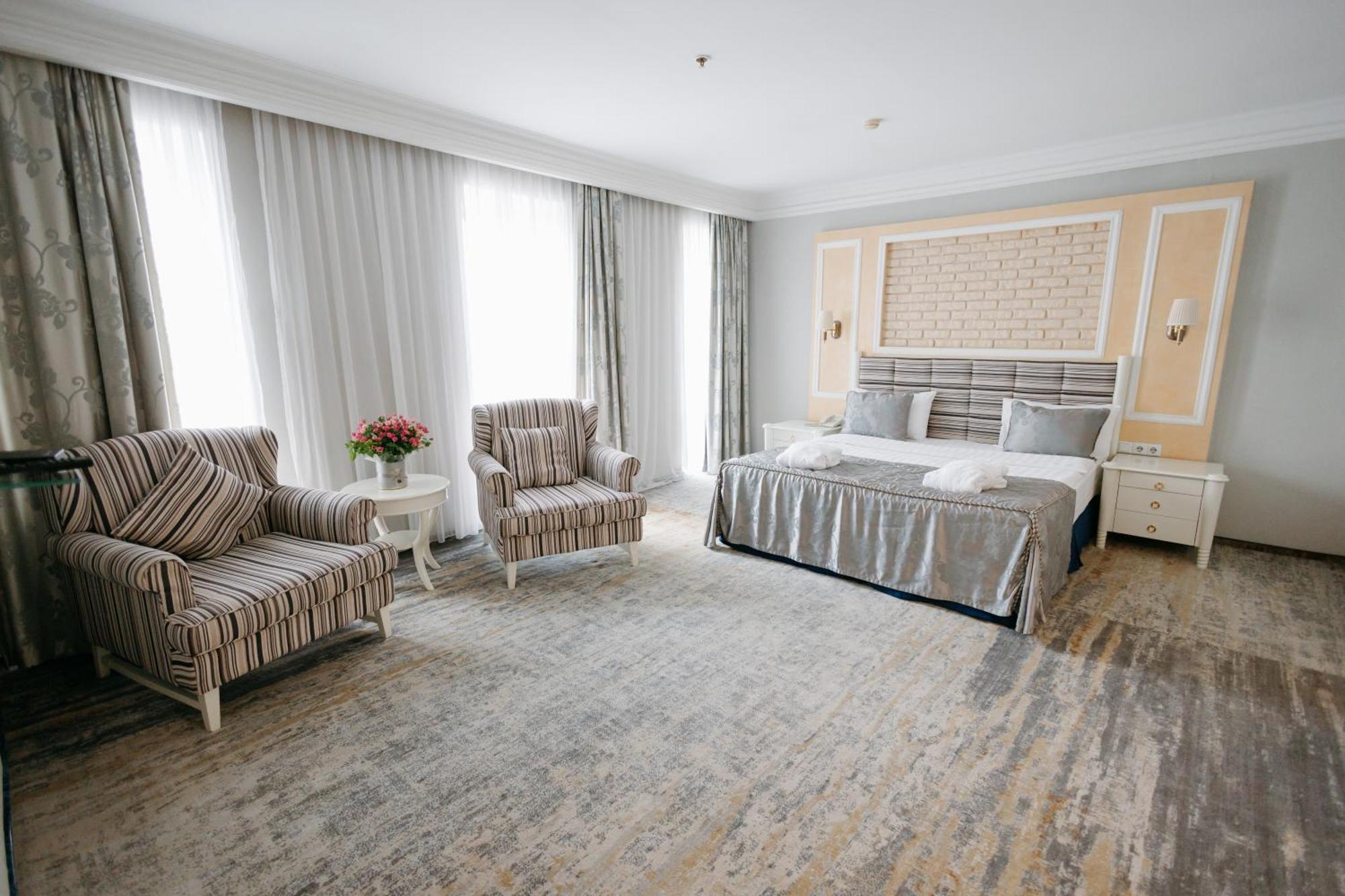 Premium Suite,1614790139:JPEG